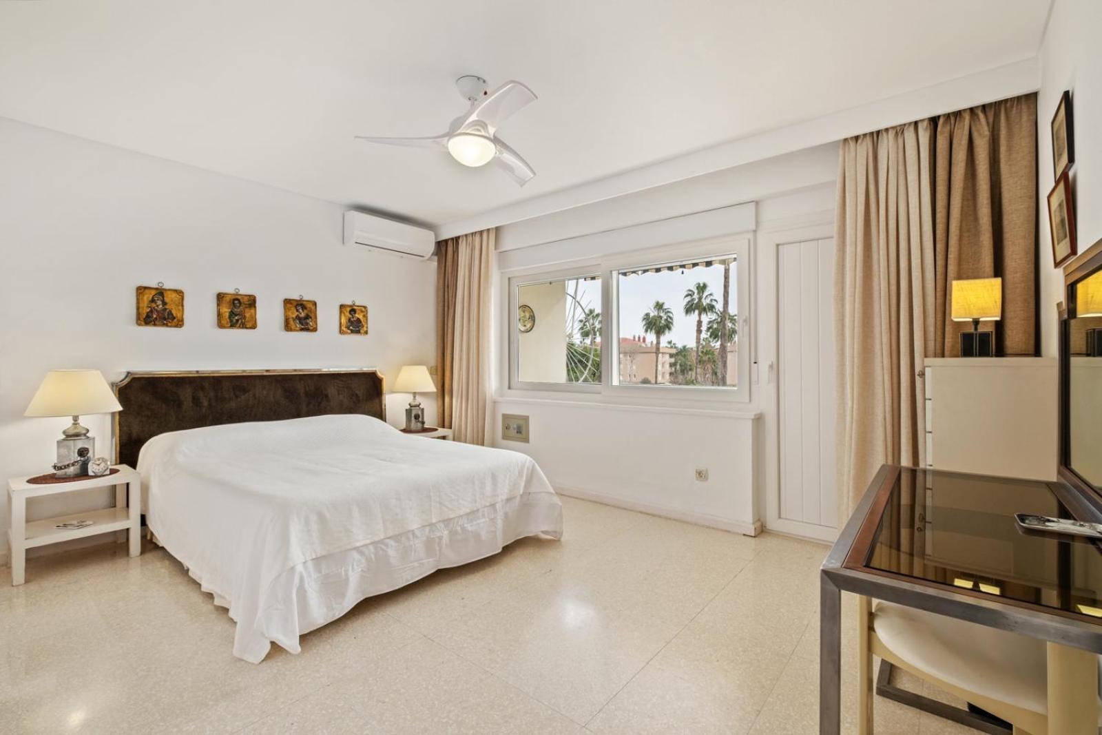 Piso Con 2 Habitaciones, 2 Terrazas Y Piscina Torremolinos Kültér fotó