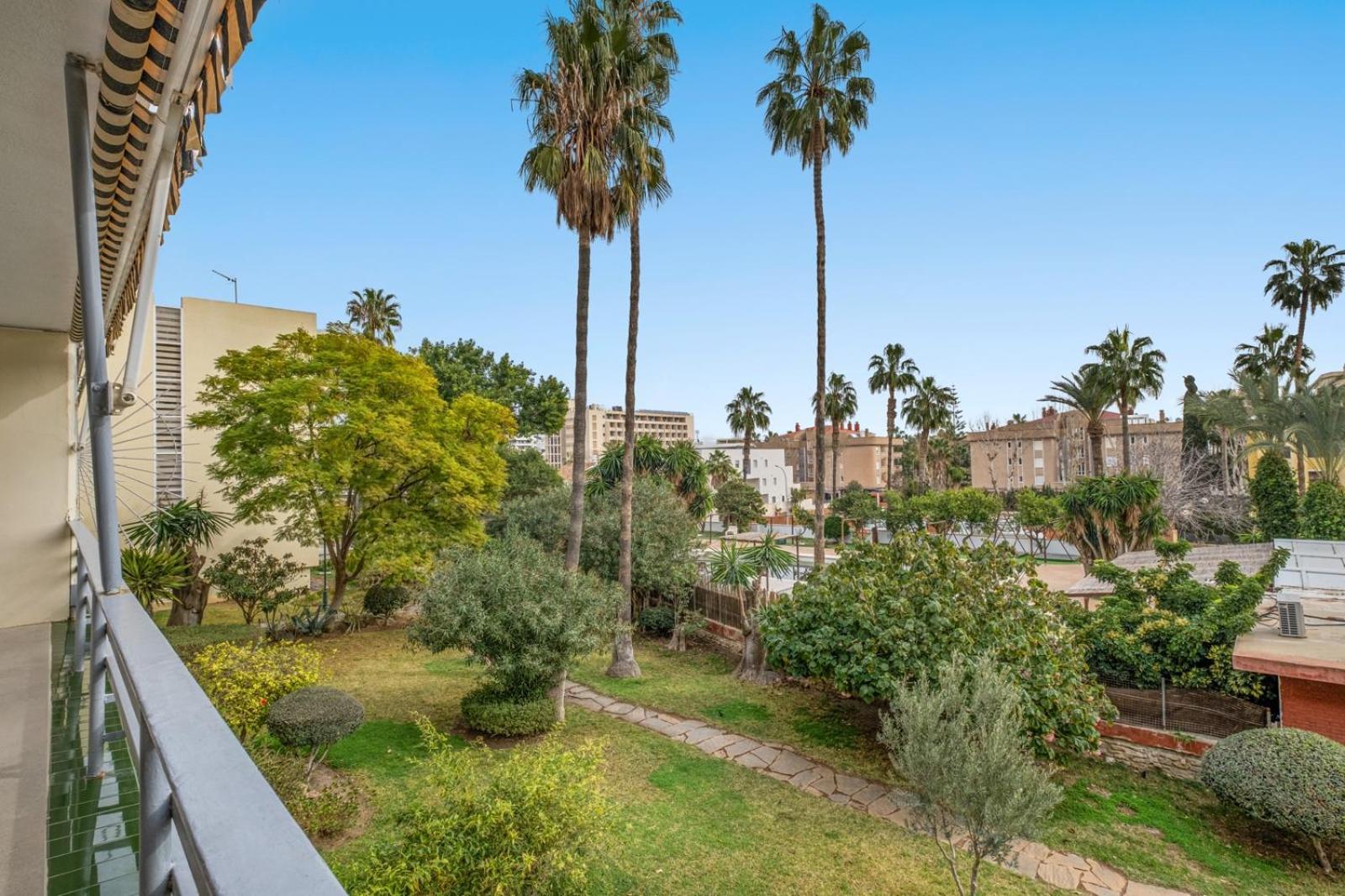 Piso Con 2 Habitaciones, 2 Terrazas Y Piscina Torremolinos Kültér fotó